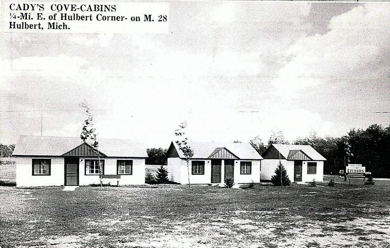 Handshake Motel (Cadys Cove Cabins, Cadys Motel, Cadys Motel) - Vintage Postcard Of Cadys (newer photo)